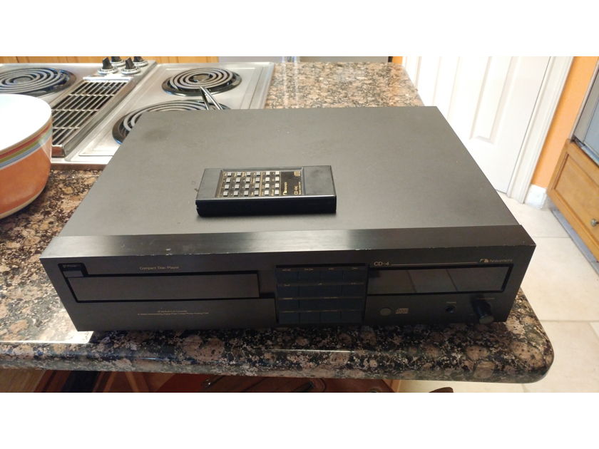 Nakamichi CD-4 CD player in great shape includes rare remote option.