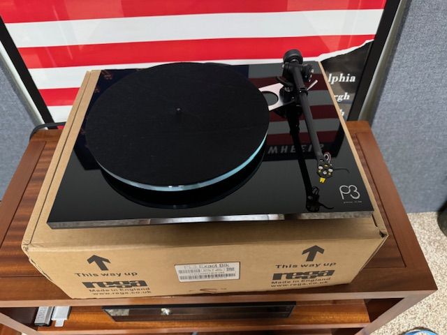 Rega P3 with brand new Exact cartridge!