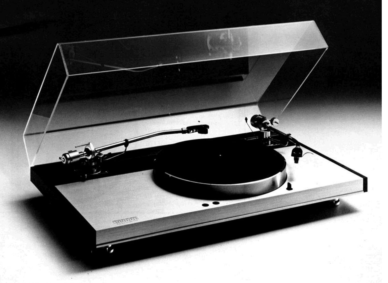 Luxman PD-444 Two Arm Turntable