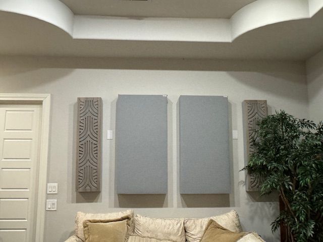 Backwall -- acoustic panels