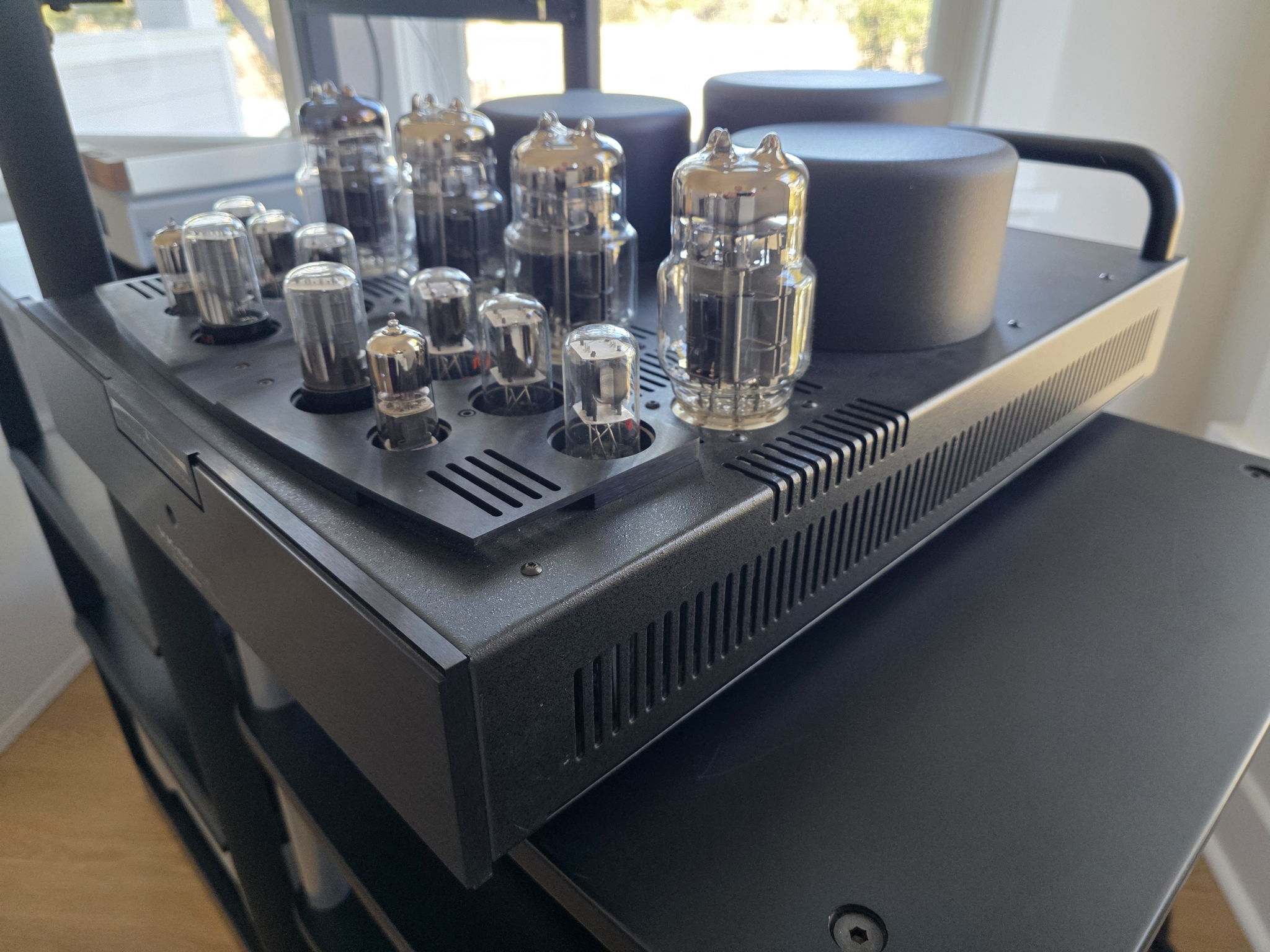 Balanced Audio Technology VK-60 se 3