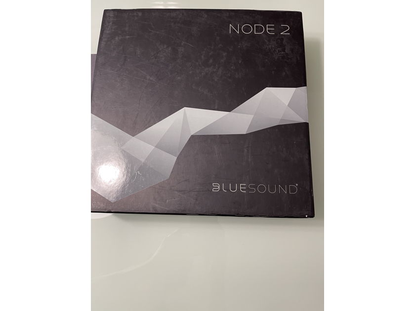 Bluesound Node 2 streamer - in original box, manual, in very good condition!