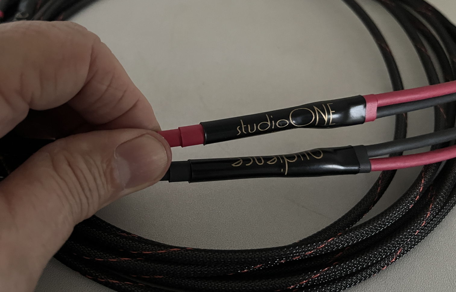 Audience Studio ONE SPEAKER CABLES, 2.5 METERS, BANANAS... 3