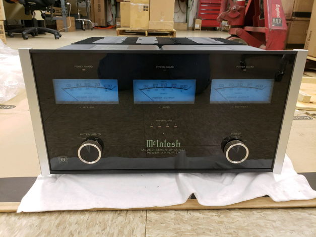 McIntosh MC-207 7-Channel Solid State Power Amplifier –...