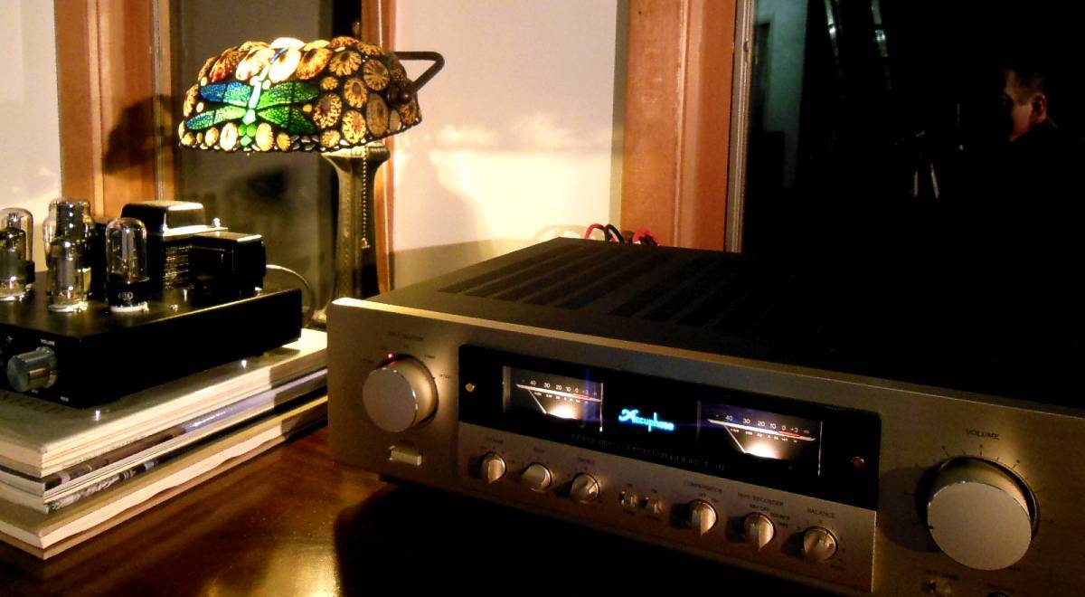 Accuphase E-212