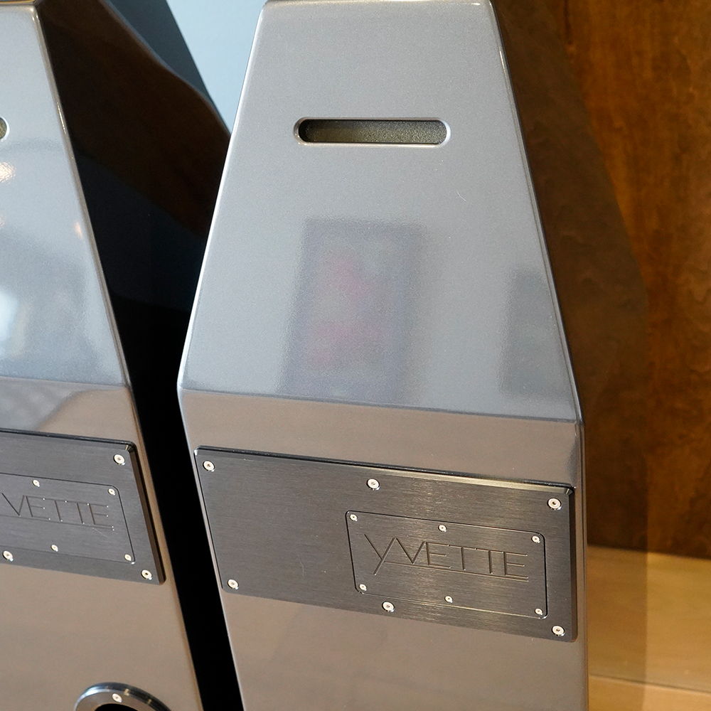 Wilson Audio Certified Authentic Pre-Owned Yvette Floor... 11