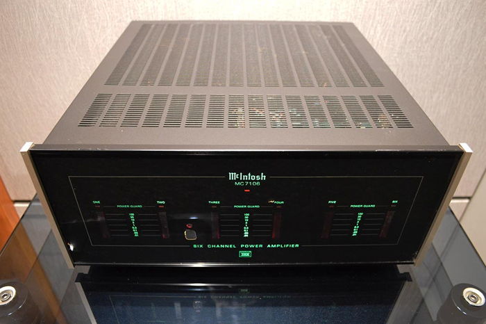 McIntosh MC-7106 6, 4 or 3 channel Bridgeable Amplifier