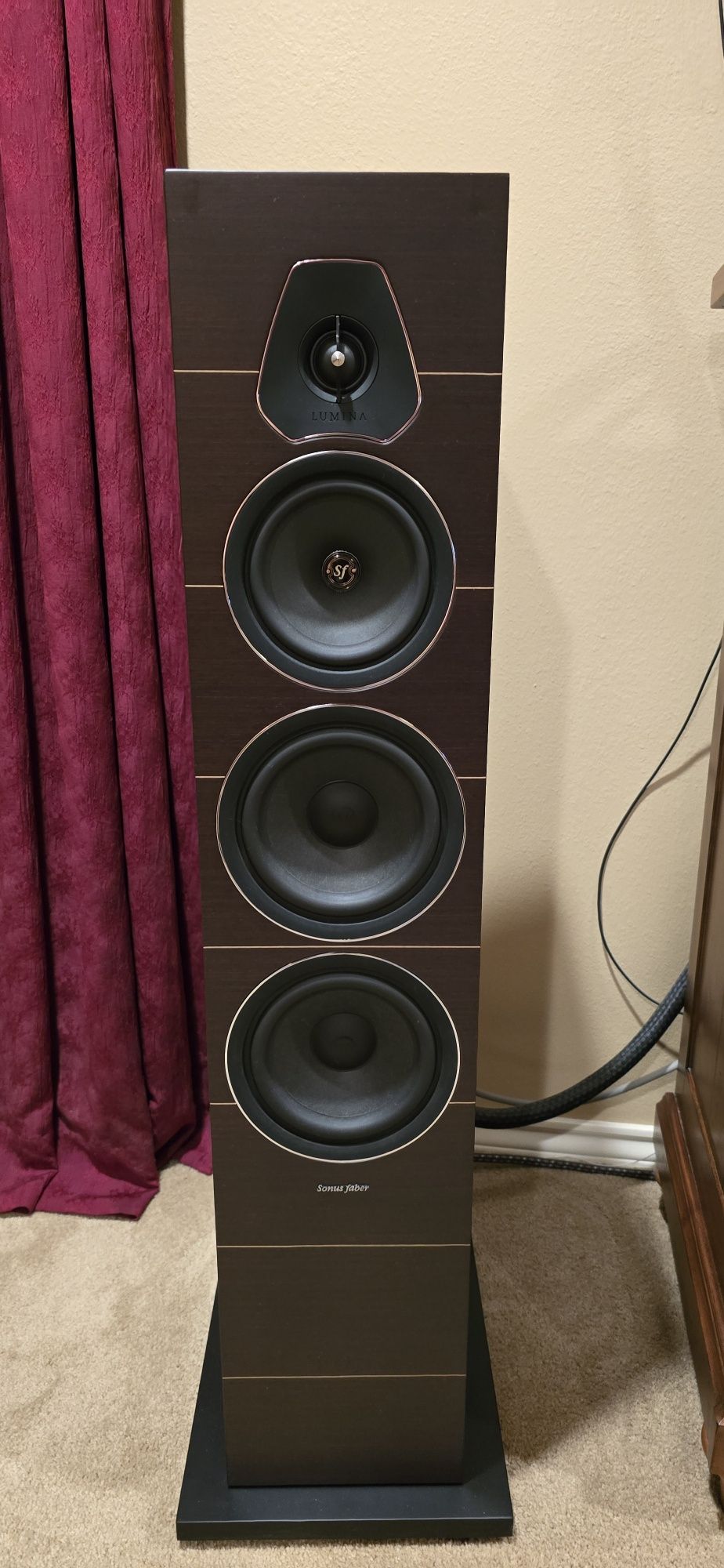 Sonus Faber Lumina V speakers -- pristine in Wenge finish 3