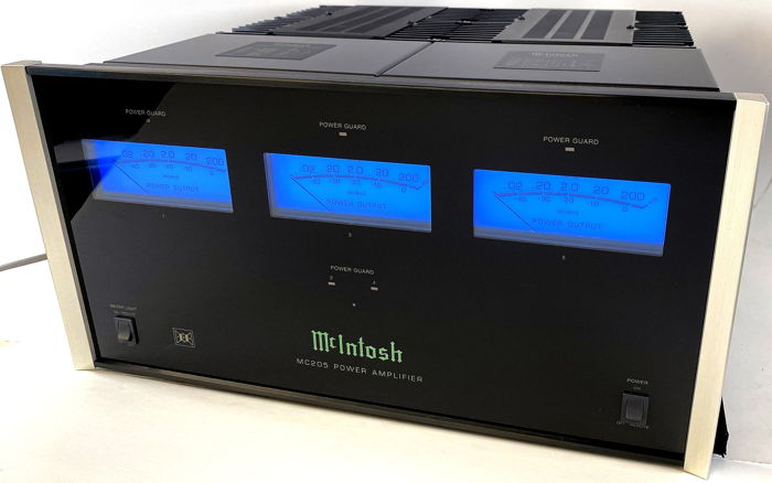 McIntosh MC205 5-Channel Home Theater Amplifier, Comple...