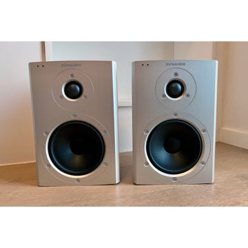 Dynaudio Xeo 2 Wireless Speakers - Excellent Condition ...