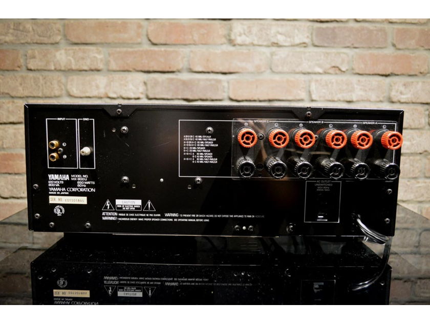 Yamaha  MX-800u - Natural Sound Power Amplifier