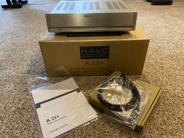 Parasound HALO A23+ power amp --  Like new with low hours!