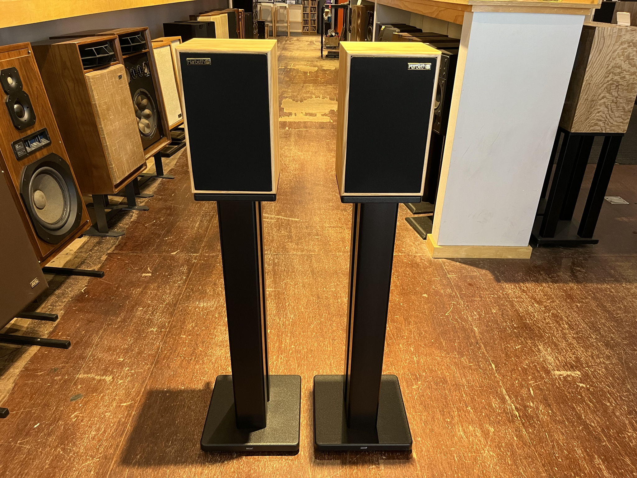 Harbeth P3ESR 40th Anniversary Edition w/ ... For Sale | Audiogon