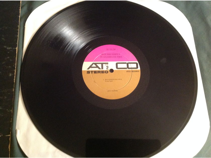 Iron Butterfly  In-A-Gadda-Da-Vida Atco SD 33-250 Purple/White/Tan Label
