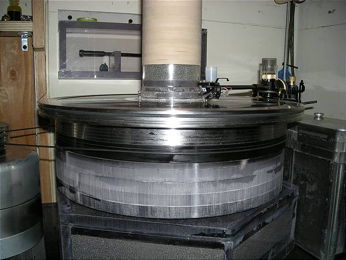 Modified dual-drive turntable for source