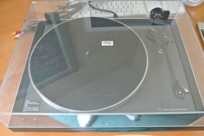 Linn Axis Turntable With LV X Tonearm - Excellent Condi...