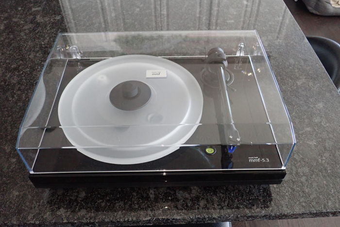 Music Hall MMF-5.3 With Ortofon 2M Blue Cartridge Excel...