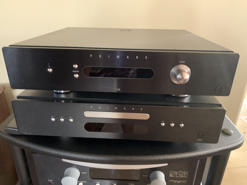 Primare l-22 Integrated Amp w/optional DAC & CD21 CD Player “Like New” Remote