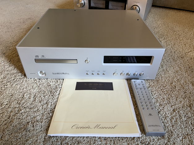 Luxman D-06 CD/SACD Player