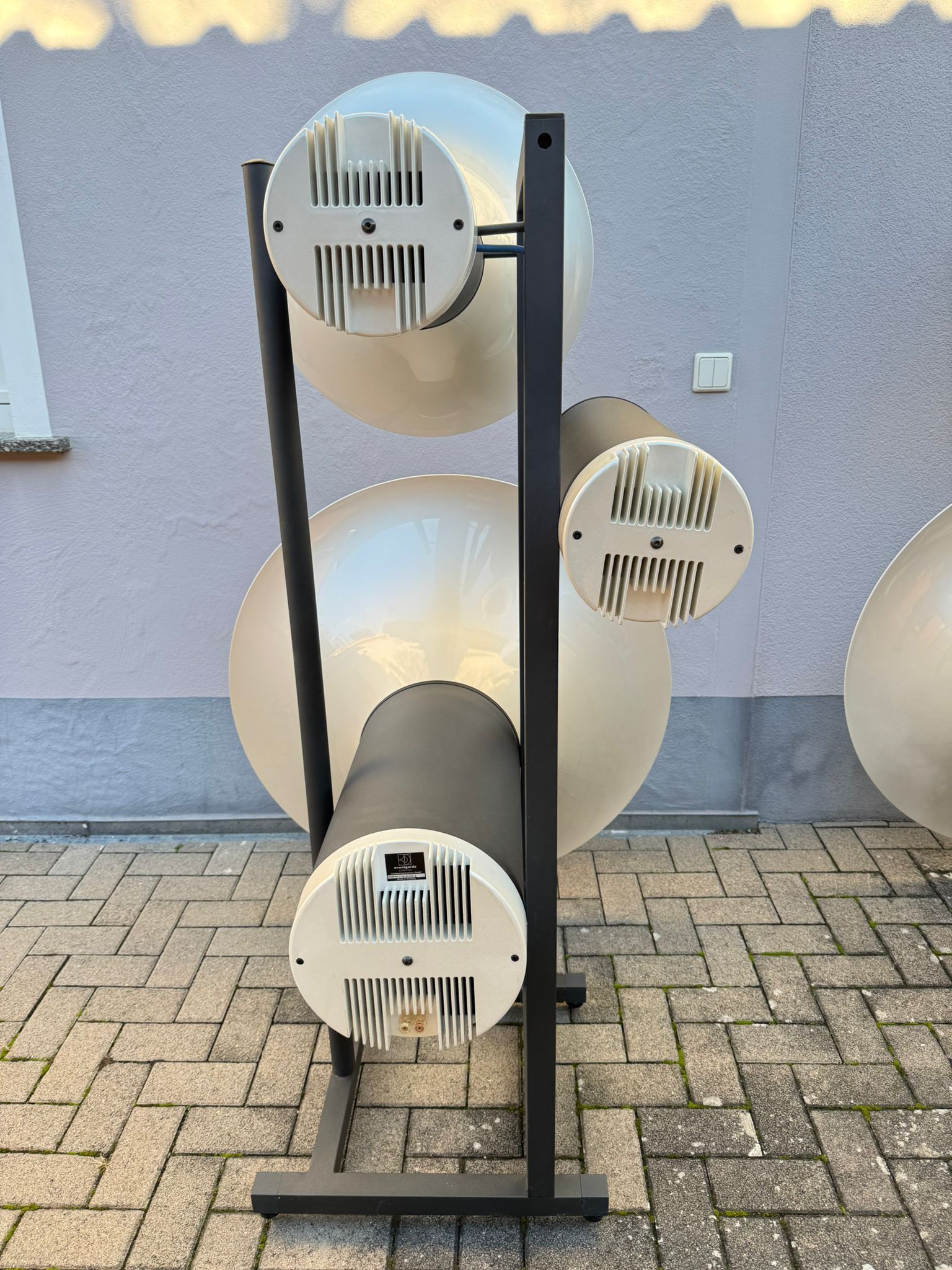 Avantgarde Trio G Horn speakers in white 7