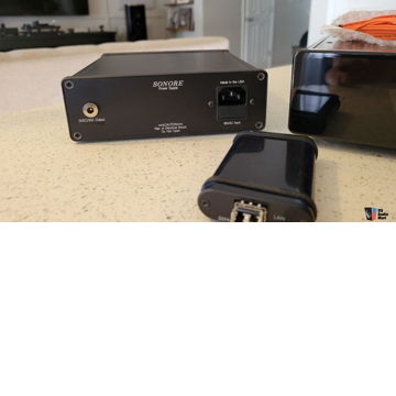 Sonore Signature Rendu SE with optical adapter and line...