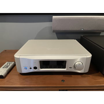 Esoteric N-05 XD network dac / preamp - mint customer t...