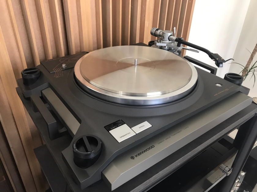 Kenwood L07D turntable with ceramic platter For Sale Audiogon
