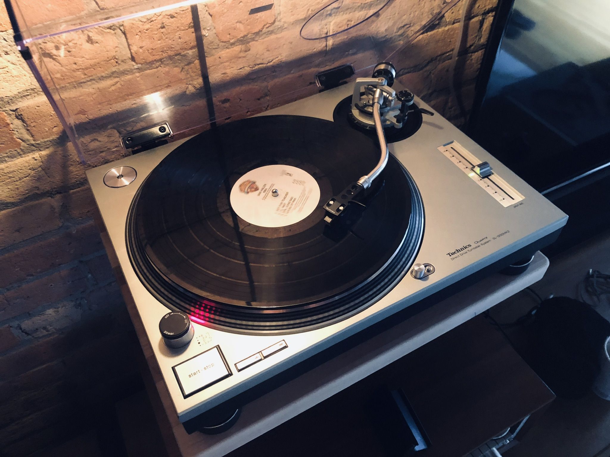 Technics SL-1200mk2