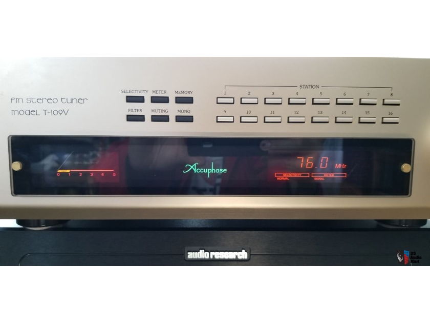 Accuphase T-109v