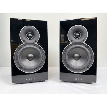 Moon  Voice 22 Bookshelf Speakers - Stands Included!