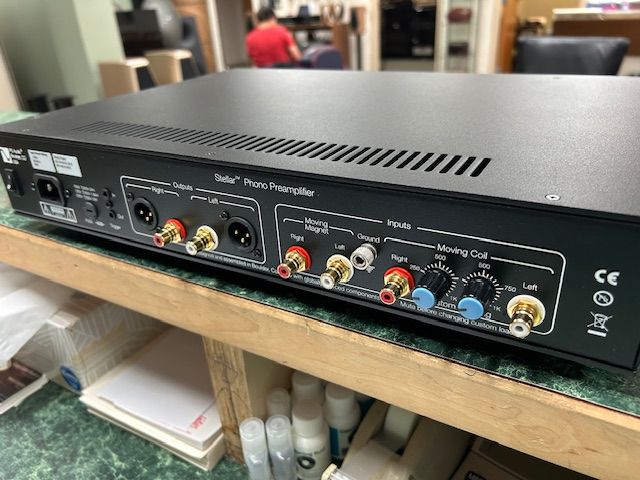 PS Audio Stellar, Black 3