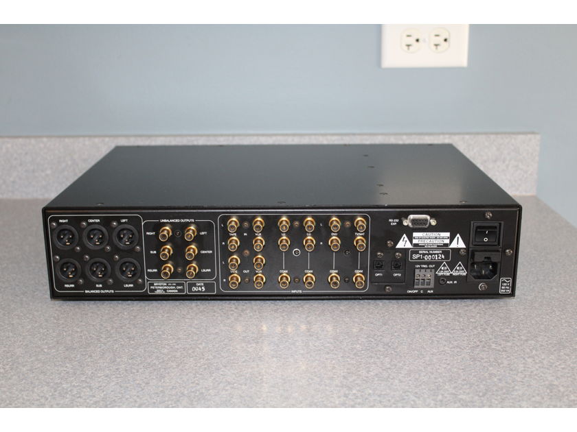 Bryston SP-1 surround AV processor preamplifier DOLBY DIGITAL DTS THX
