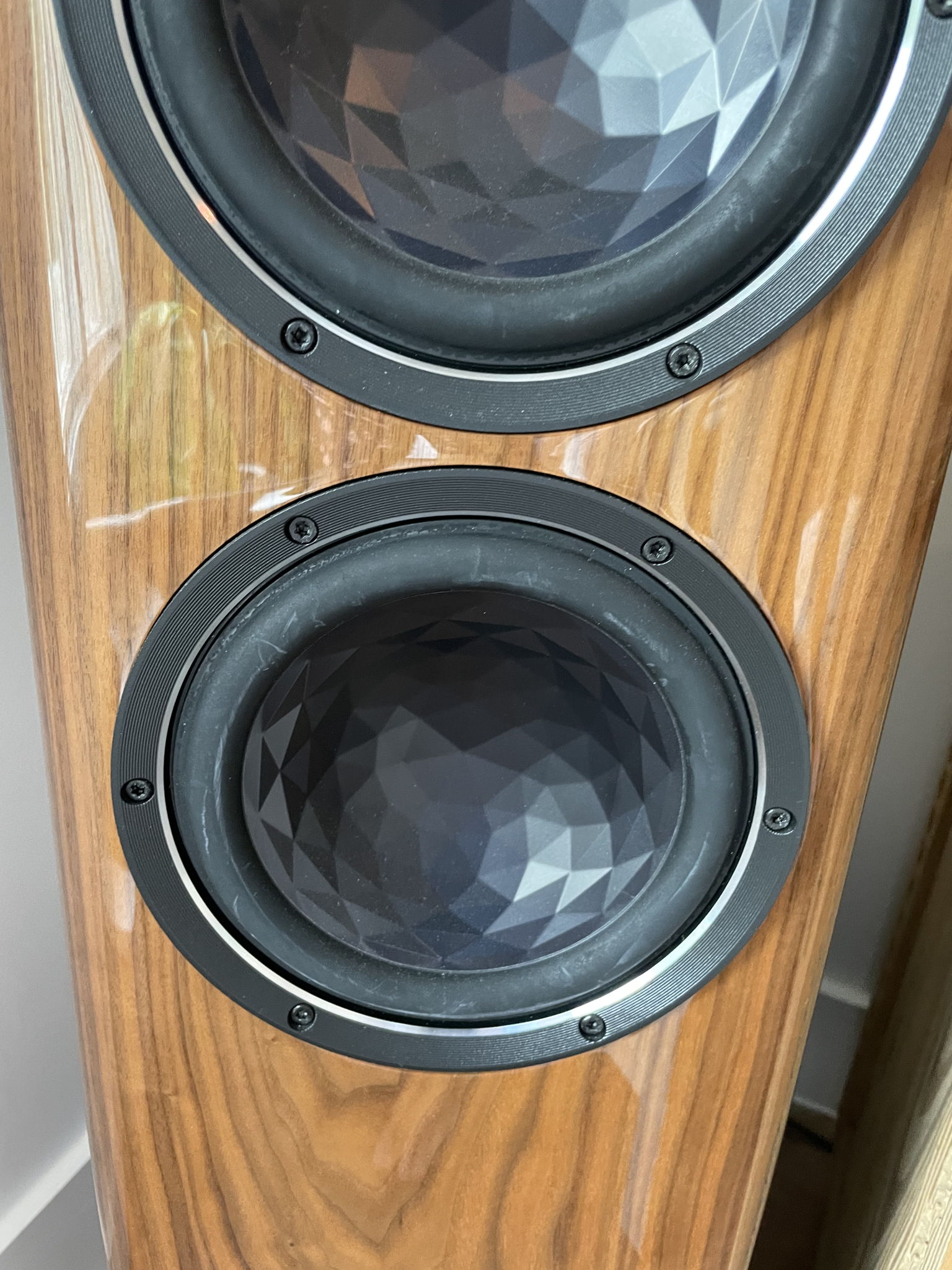 Elac Vela FS 409 Speakers - Gloss Walnut 12