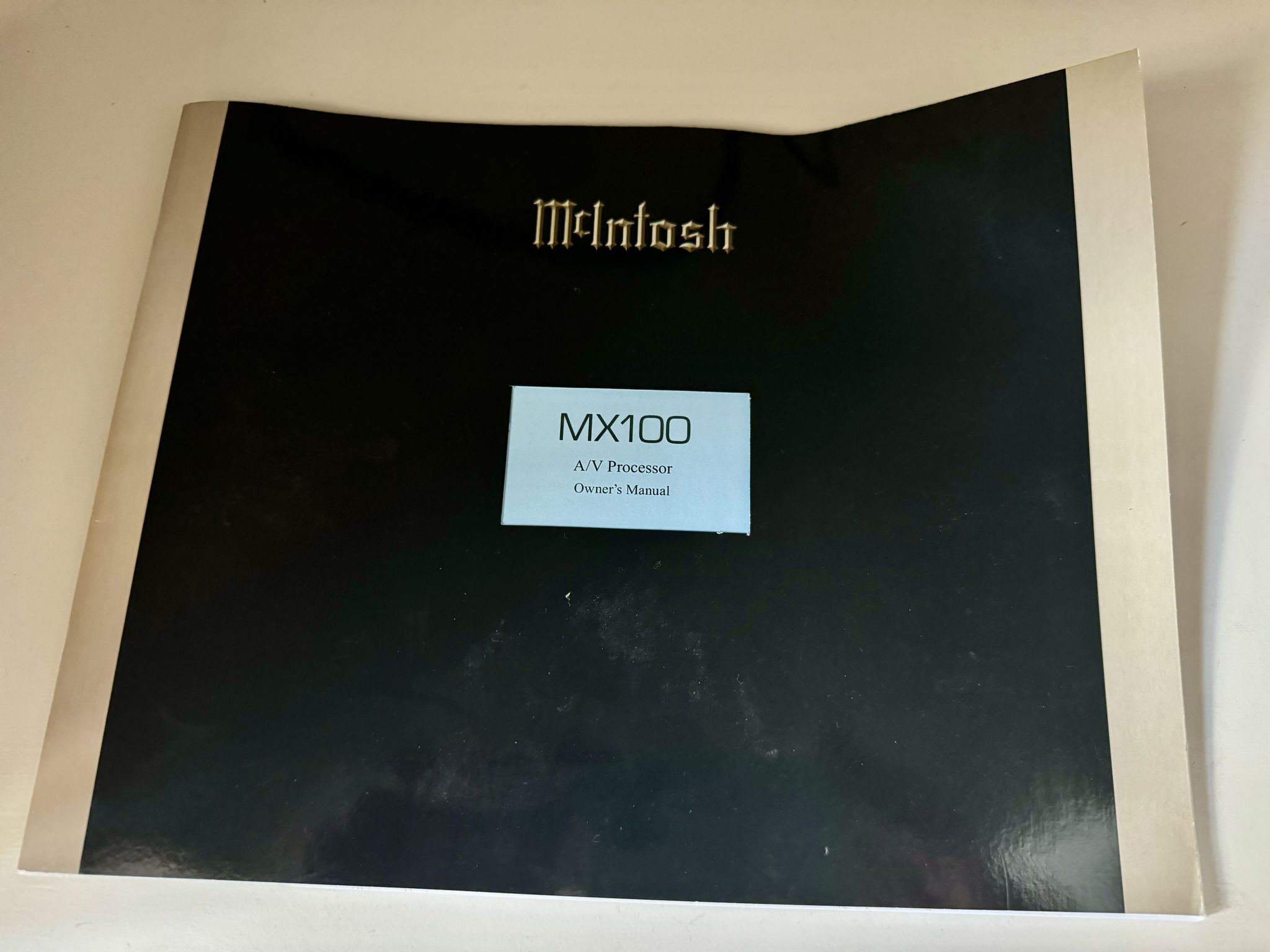 McIntosh  MX100 AV Processor 11