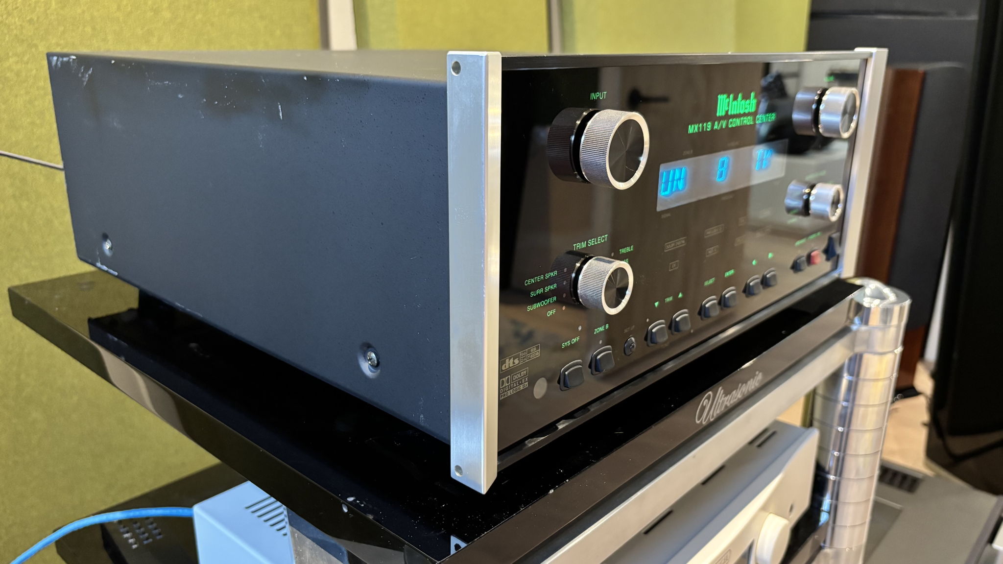 McIntosh MX119 Home Theater Preamplifier and Processor ... 2