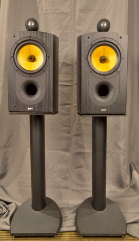B&W (Bowers & Wilkins) Nautilus 805 with Stands