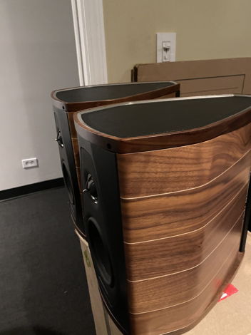 Sonus Faber Olympica I with stands walnut