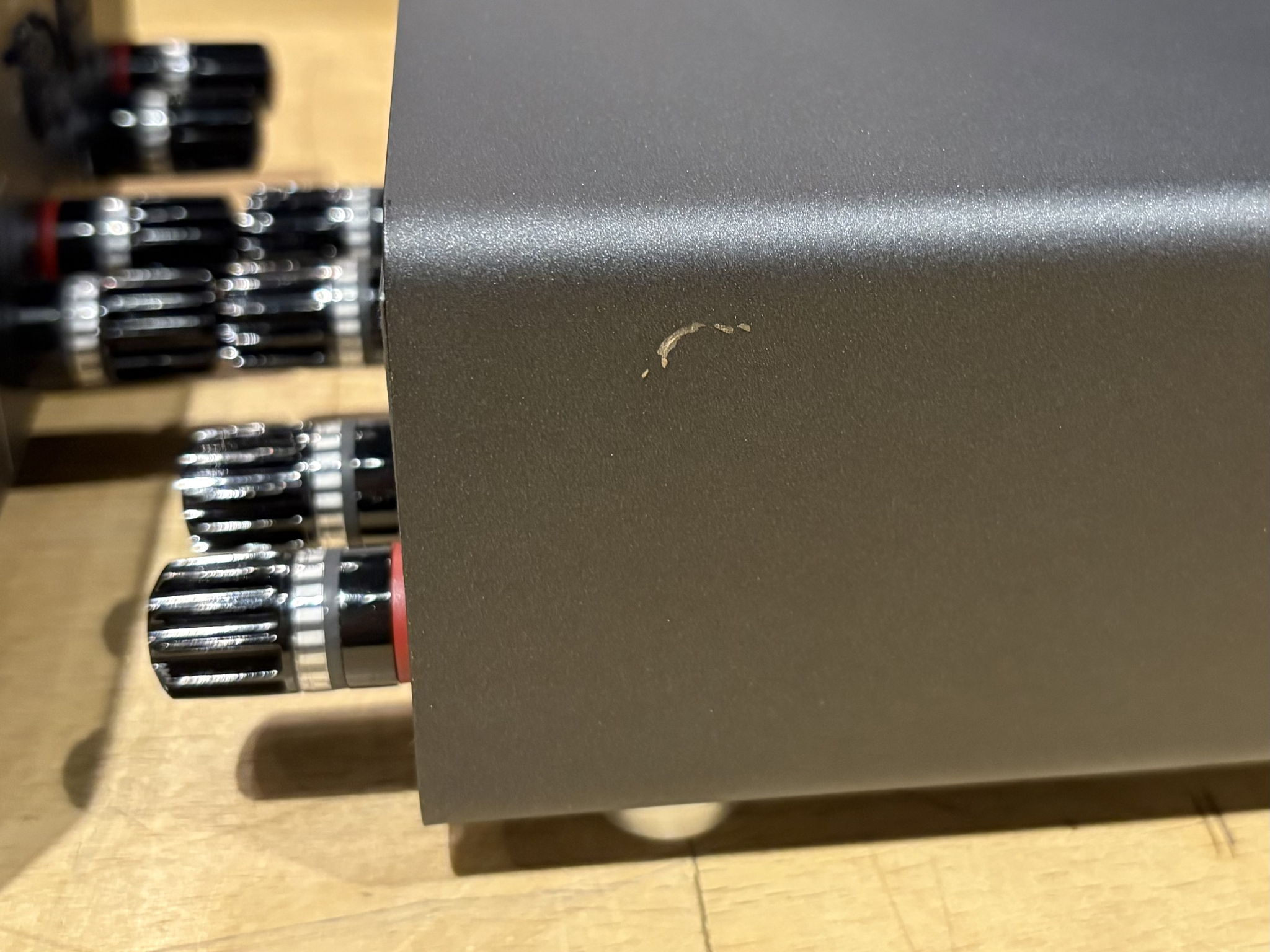 Boxem A 4215/E2 Stereo Power Amplifier - 210 WPC into 8... 6