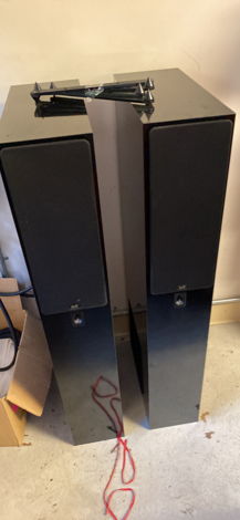 NHT VT-2 Tower Speakers