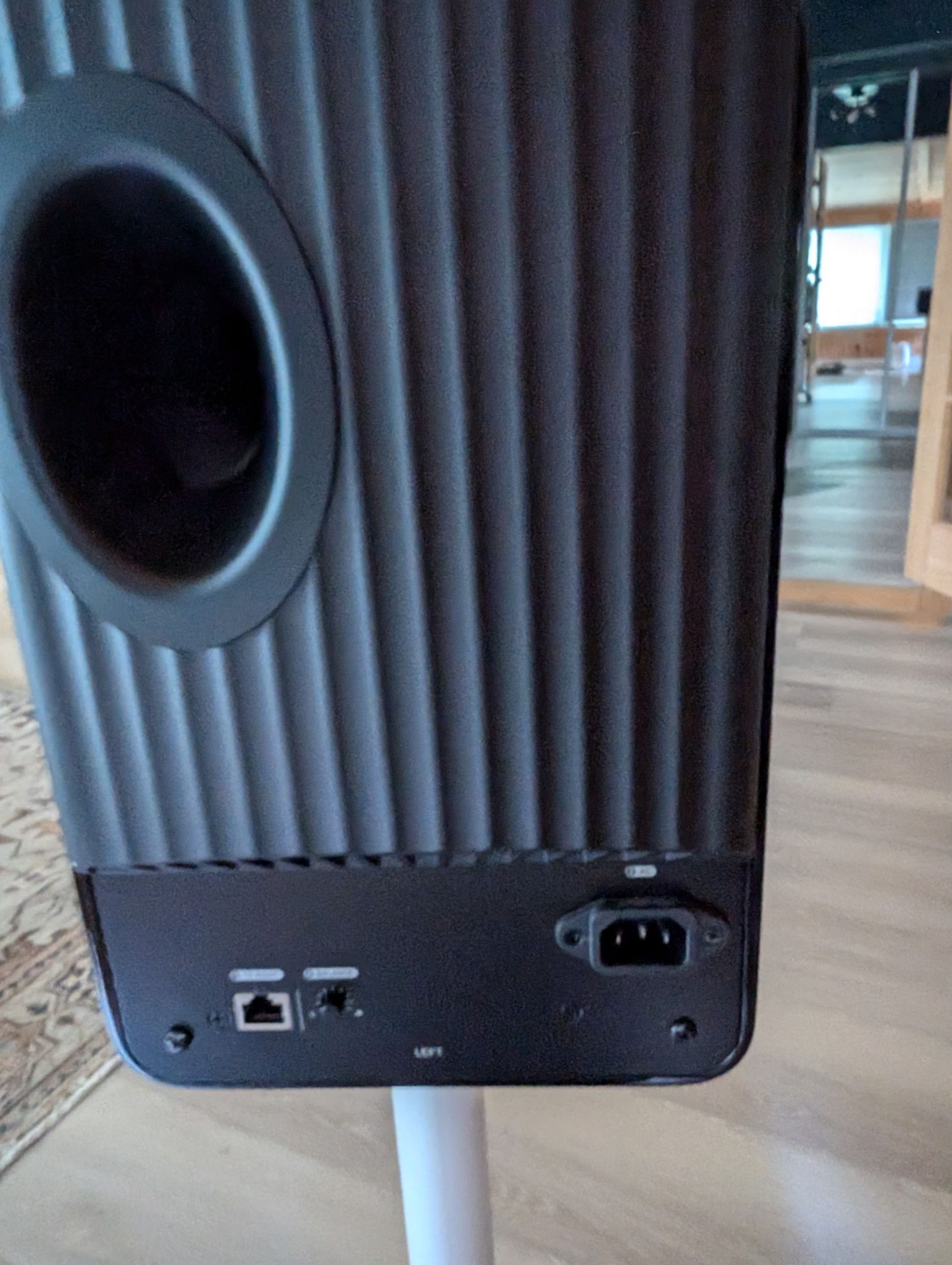 KEF LS50 Wireless 13