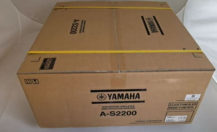 Yamaha A S2200 Silver AS2200