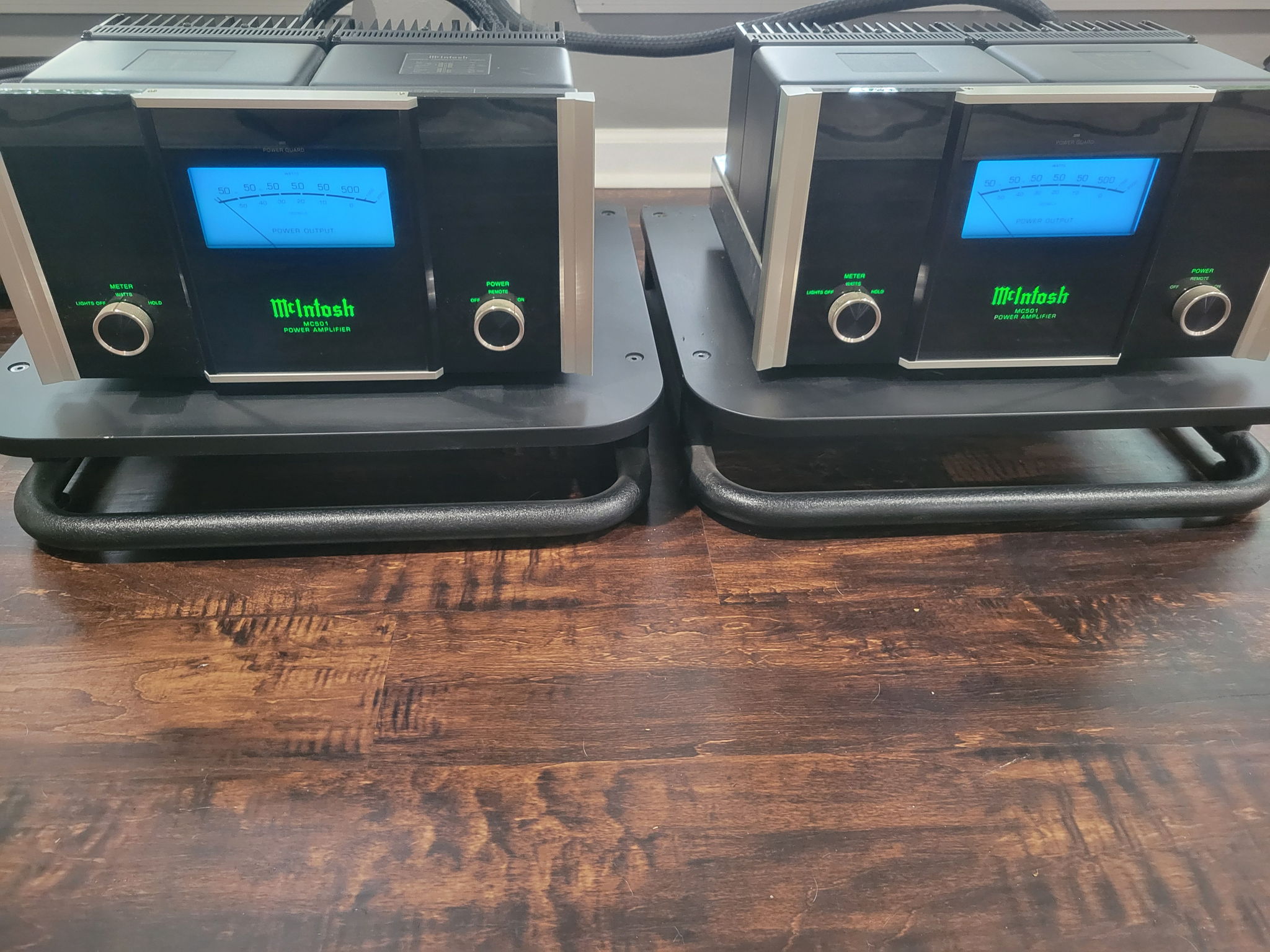 McIntosh MC501 500 Watt Monoblock Power Amplifiers 7