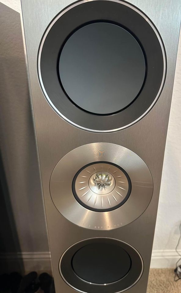 KEF REFERENCE 3 (Non-Meta) SILVER / GLOSS BLACK 4