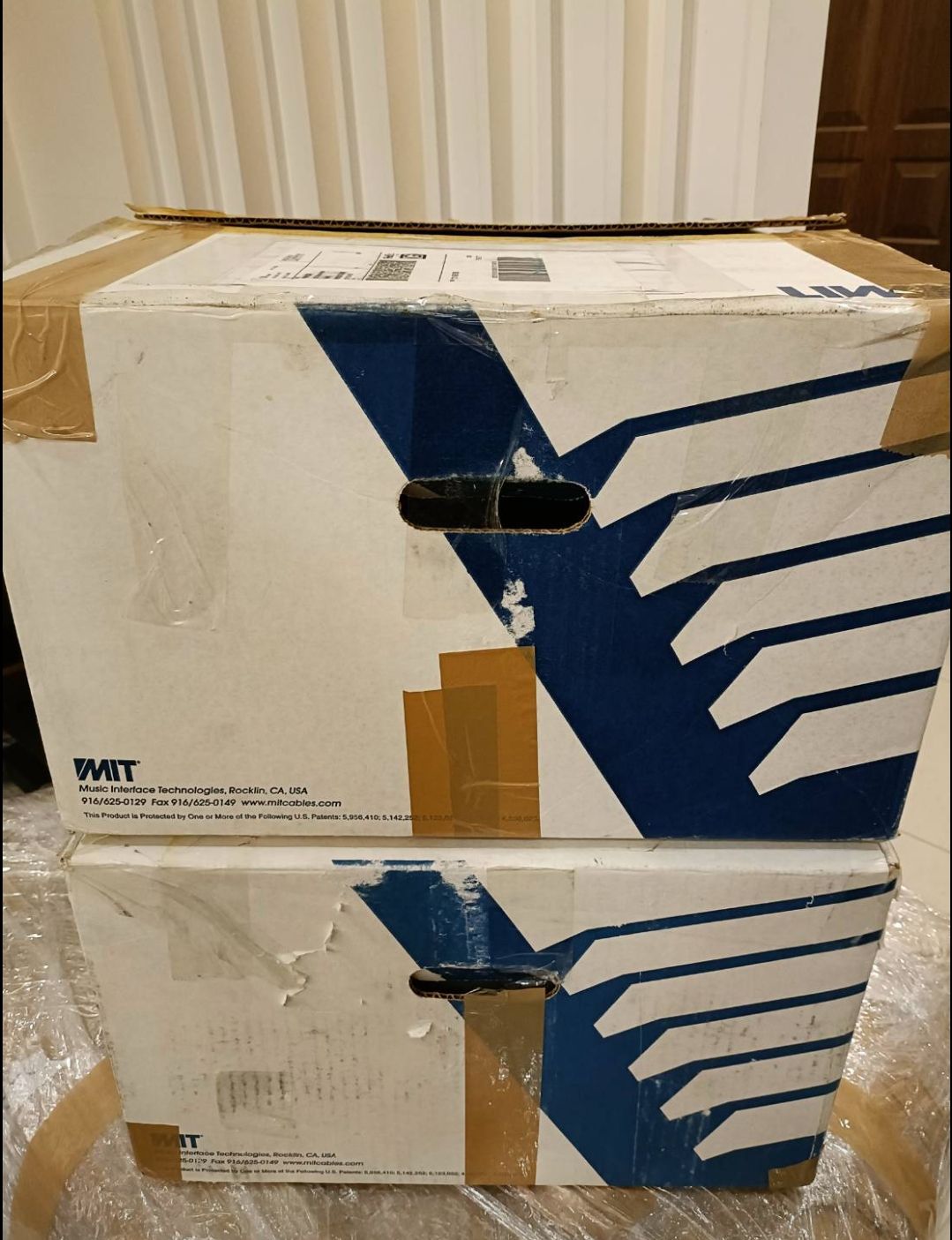 MIT Oracle MA speaker cables 8 ft pair actually near 11... 4