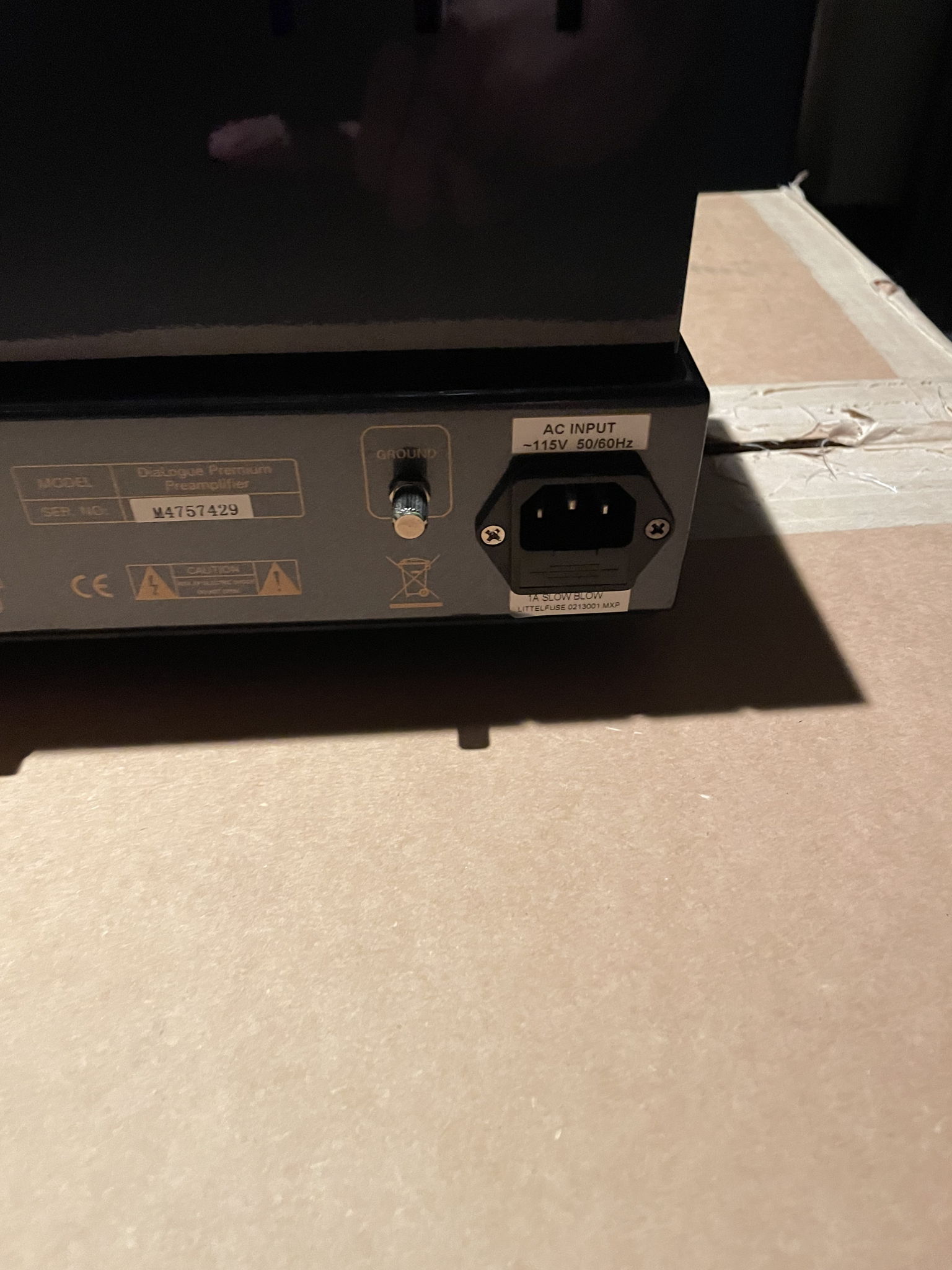 PrimaLuna Dialogue premium preamplifier 8