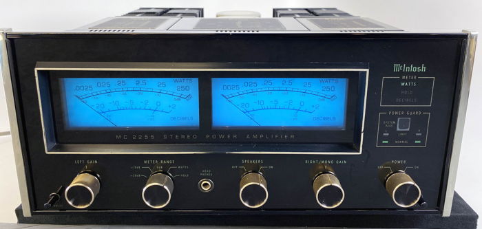McIntosh MC2255 Amplifier in Gorgeous Condition - 250W x 2