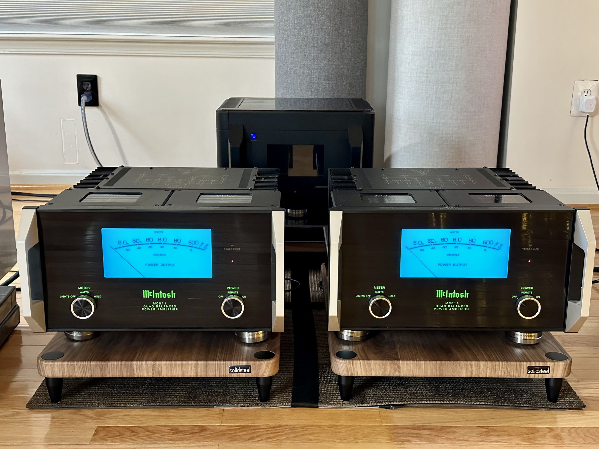 McIntosh MC611 Monoblock Power Amplifiers (Pair) 2