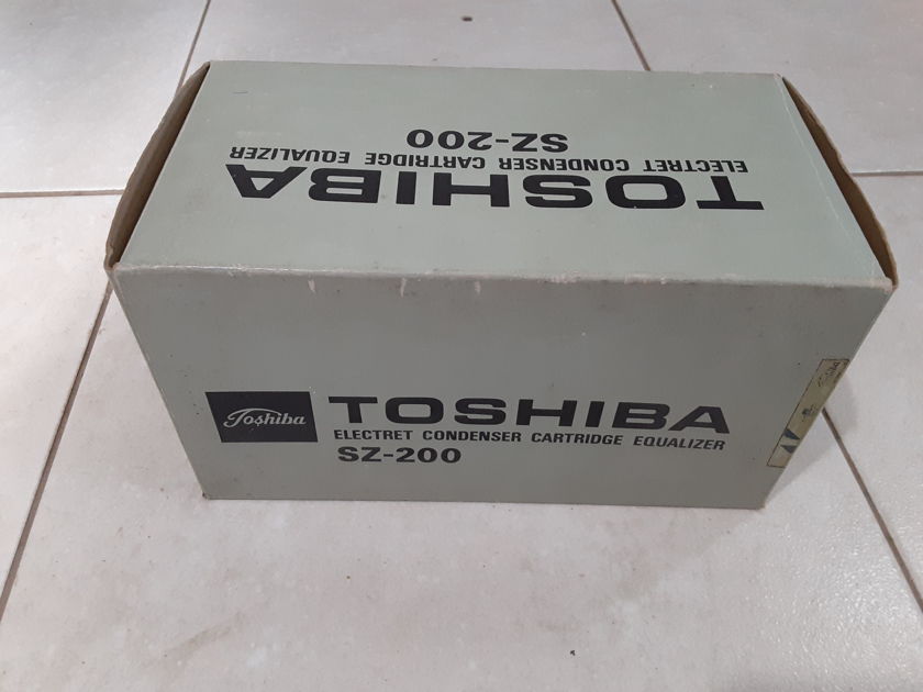 Toshiba RCZ 200 / Aurex 403S electre4 condenser cartridge and phono amplifier