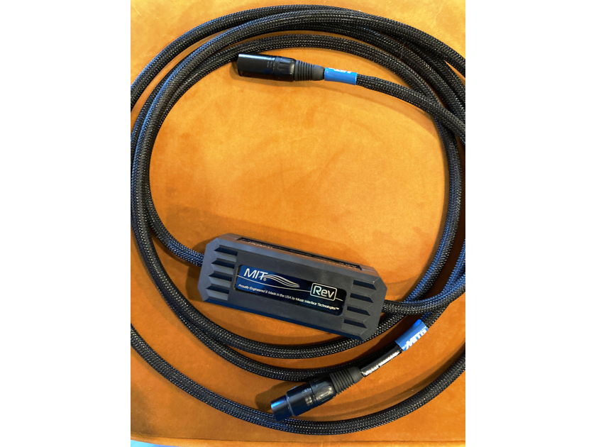 MIT Cables MATRIX 50 REV XLR, RARE 4M PR, DEMO SALE, ORACLE-LEVEL PERFORMANCE!