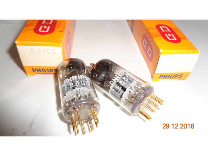 Philips E88CC / 6922 NOS SQ Tubes matched pair(s) tested avo 163